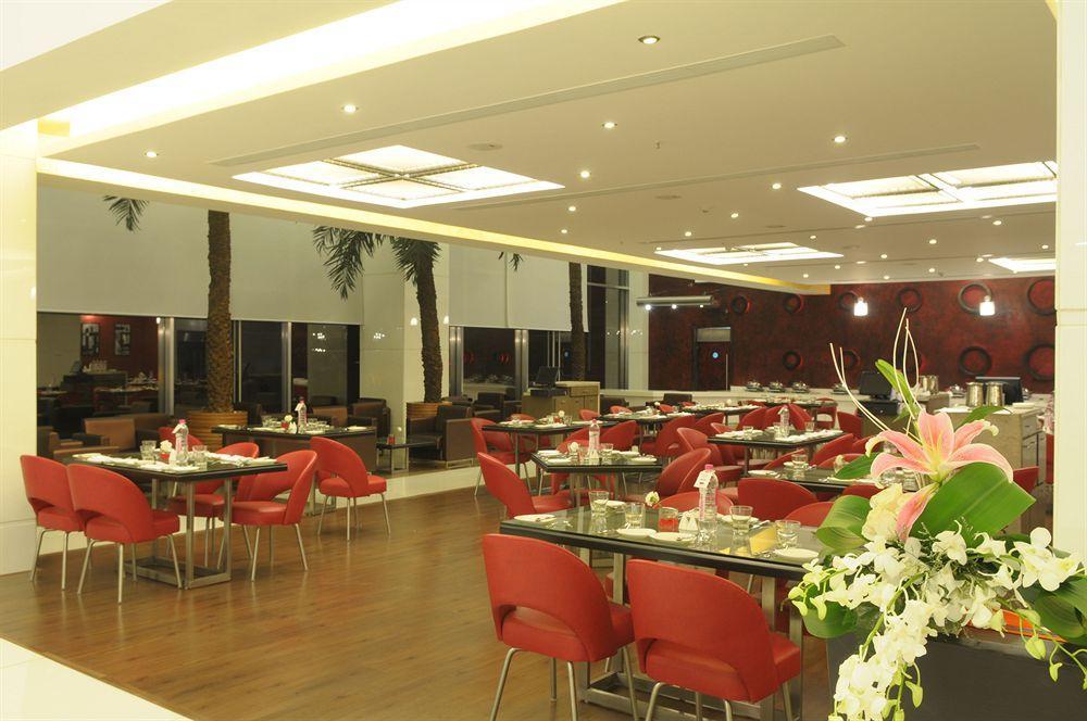 Welcomhotel By Itc Hotels, Ashram Road, Ahmedabad Exterior photo