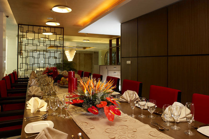 Welcomhotel By Itc Hotels, Ashram Road, Ahmedabad Exterior photo